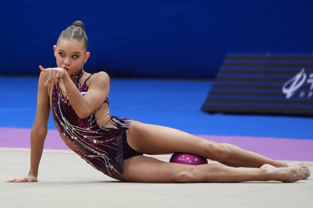 Sport Bilder des Tages (260621) -- BEIJING, June 21, 2026 -- Sofiia Ilteriakova of Russia competes during the Individual Ball final at the 2026 Rhythmic gymnastics, Rhythmische Sportgymnastik, RSG World Challenge Cup Beijing in Beijing, China, June 21, 2026. ) (SP)CHINA-BEIJING-RHYTHMIC GYMNASTICS-WORLD CHALLENGE CUP(CN) XiexHan 