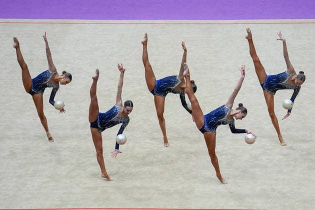 (260621) -- BEIJING, June 21, 2026 -- Team Russia compete during the group 5 balls final at the 2026 Rhythmic gymnastics, Rhythmische Sportgymnastik, RSG World Challenge Cup Beijing in Beijing, China, June 21, 2026. ) (SP)CHINA-BEIJING-RHYTHMIC GYMNASTICS-WORLD CHALLENGE CUP(CN) XiexHan 