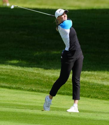BELMONT, MI - JUNE 21: LPGA, Golf Damen golfer Cassie Porter plays her second shot on the 2nd hole hole on June 21, 2026, during the final round of the LPGA Meijer LPGA Classic for Simply Give at Blythefield Country Club in Belmont, Michigan. (Photo by Brian Spurlock Icon Sportswire) GOLF: JUN 21 LPGA Meijer LPGA Classic for Simply Give EDITORIAL USE ONLY Icon26062143