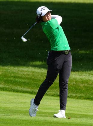 BELMONT, MI - JUNE 21: LPGA, Golf Damen golfer Jing Yan plays her second shot on the 2nd hole hole on June 21, 2026, during the final round of the LPGA Meijer LPGA Classic for Simply Give at Blythefield Country Club in Belmont, Michigan. (Photo by Brian Spurlock Icon Sportswire) GOLF: JUN 21 LPGA Meijer LPGA Classic for Simply Give EDITORIAL USE ONLY Icon26062145