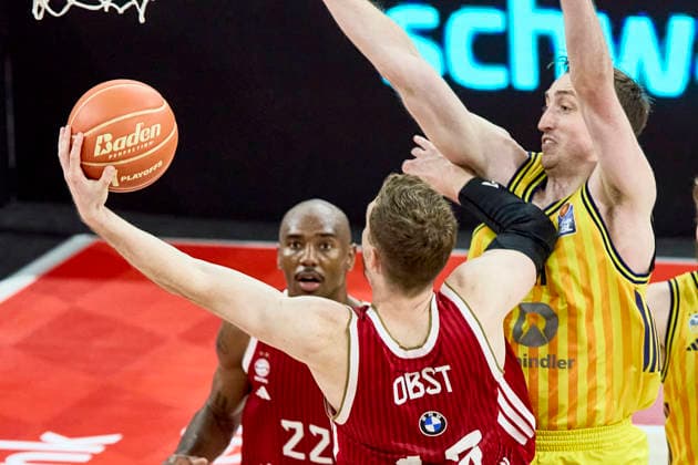 Deutsche Basketball Bundesliga (BBL), FC Bayern München Basketball vs ALBA Berlin, München FC Bayern Basketball, Berlin ALBA, 2026-06-21 in München (SAP Garden) OBST Andreas (FC Bayern München Basketball Shooting Guard (SG) Nr13-FCBB13), WOOD Moses (ALBA Berlin Power Forward (PF) Nr11-BER11) sportworld München SAP Garden Bayern Deutschland *** German Basketball Bundesliga (BBL), FC Bayern Munich Basketball vs. ALBA Berlin, Munich FC Bayern Basketball, Berlin ALBA, June 21, 2026, at SAP Garden in Munich