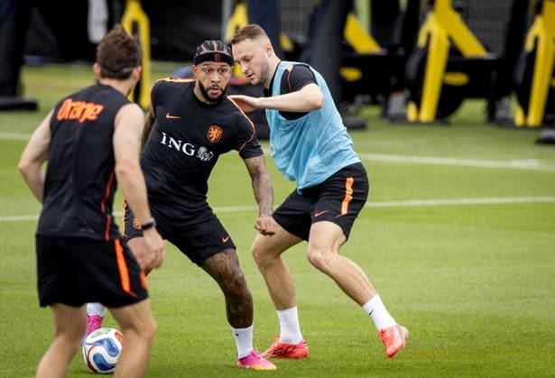 KANSAS CITY - Memphis Depay of the Netherlands and Teun Koopmeiners of the Netherlands during a training session of the Dutch national team, Nationalteam at the KC Current Training Facility, on June 21, 2026, in Kansas City. The Dutch national team is preparing for the match against Tunisia during the FIFA World Cup, WM, Weltmeisterschaft, Fussball KOEN VAN WEEL ANP xVIxANPxSportx xxANPxIVx 561601330 originalFilename: 561601330.jpg