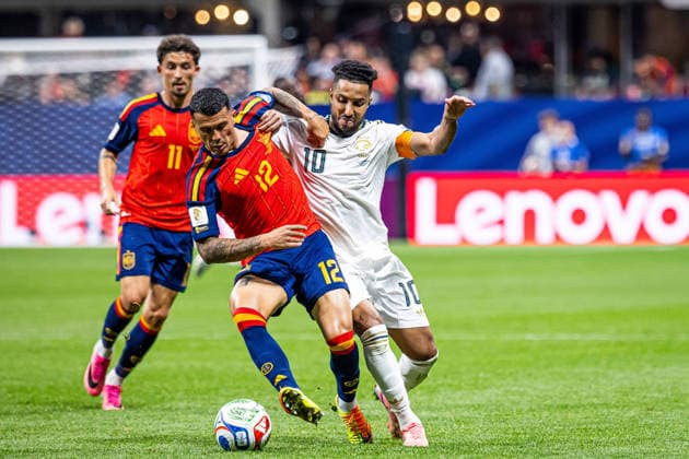 21.06.2026, ATLANTA, PILKA NOZNA (FOOTBALL), FIFA World Cup, WM, Weltmeisterschaft, Fussball 2026, MECZ HISZPANIA - ARABIA SAUDYJSKA ( SPAIN - SAUDI ARABIA ) NZ SALEM ALDAWSARI PEDRO PORRO FOTO LUKASZ SKWIOT CYFRASPORT NEWSPIX.PL --- Newspix.pl POLAND OUT!  20260621CSLS00076