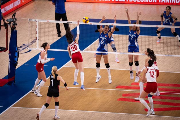 Turkiye v China - 2026 FIVB Volleyball Nations League ANKARA, TURKIYE - JUNE 21: Yaprak Erkek (20) of Turkiye in action during the 2026 FIVB Volleyball Nations League (VNL) Week 2 match between Turkiye and China at the Ankara Sports Hall in Ankara, Turkiye on June 21, 2026. Betul Abali Anadolu Ankara Turkey. Editorial use only. Please get in touch for any other usage.  Copyright: x2026xAnadoluxBetulxAbalix