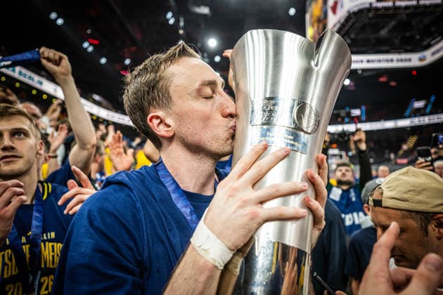Basketball München 21.06.2026 Saison 2025 2026 EasyCredit BBL 1. Bundesliga Playoffs Finale Spiel 5 Männer, Herren FC Bayern München - Alba Berlin Alba Berlin gewinnt die Deutsche Meisterschaft 2026 Moses Wood (Alba Berlin, No.11) *** Basketball Munich June 21, 2026 2025–2026 Season EasyCredit BBL 1 Bundesliga Playoffs Finals Game 5 Mens Division FC Bayern Munich vs. Alba Berlin Alba Berlin wins the 2026 German Championship Moses Wood, Alba Berlin, No. 11,detected_source_language