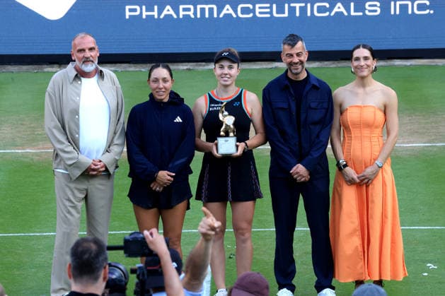 Sport Bilder des Tages DEU, Berlin Tennis Open, Finale, 21.06.2026, Rot-Weiss Tennisanlage, Steffi-Graf-Stadion, Berlin, DEU, Berlin Tennis Open, Finale, im Bild Jessica Pegula (USA), Linda Noskova (CZE) *** GER, Berlin Tennis Open, Final, June 21, 2026, Rot Weiss Tennis Complex, Steffi Graf Stadium, Berlin, GER, Berlin Tennis Open, Final, pictured nordphotoxGmbHx xEngler nph00076