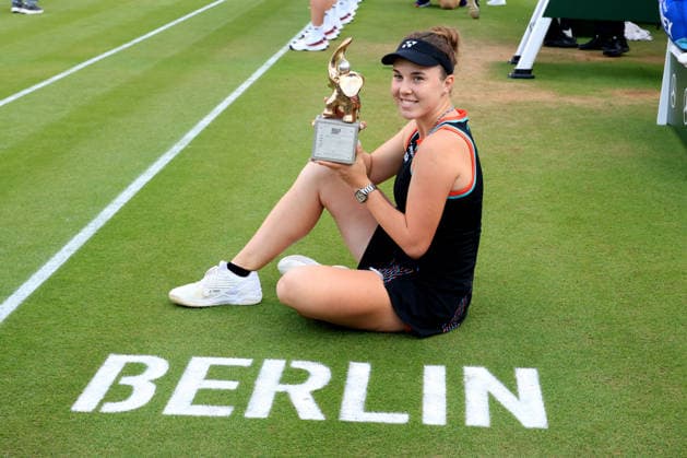 DEU, Berlin Tennis Open, Finale, 21.06.2026, Rot-Weiss Tennisanlage, Steffi-Graf-Stadion, Berlin, DEU, Berlin Tennis Open, Finale, im Bild Linda Noskova (CZE), Pokal *** GER, Berlin Tennis Open, Final, June 21, 2026, Rot Weiss Tennis Complex, Steffi Graf Stadium, Berlin, GER, Berlin Tennis Open, Final, pictured nordphotoxGmbHx xEngler nph00076