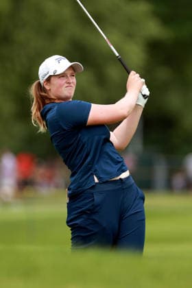 Meijer LPGA, Golf Damen Classic by Simply Give Belmont, MI - JUNE 21: Lottie Woad of England hits from the 9th fairway during the final round of the Meijer LPGA Classic by Simply Give at Blythefield Country Club on June 21, 2026 in Belmont, Michigan. Belmont Michigan United States  Copyright: xAmyxLemusx originalFilename:lemus-meijerlp260621_npMGn.jpg
