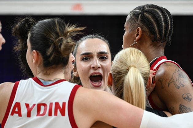 Turkiye v China - 2026 FIVB Volleyball Nations League ANKARA, TURKIYE - JUNE 21: Players of Turkiye celebrate after scoring a point during the 2026 FIVB Volleyball Nations League (VNL) Week 2 match between Turkiye and China at the Ankara Sports Hall in Ankara, Turkiye on June 21, 2026. Akin Celiktas Anadolu Ankara Turkey. Editorial use only. Please get in touch for any other usage.  Copyright: x2026xAnadoluxAkinxCeliktasx