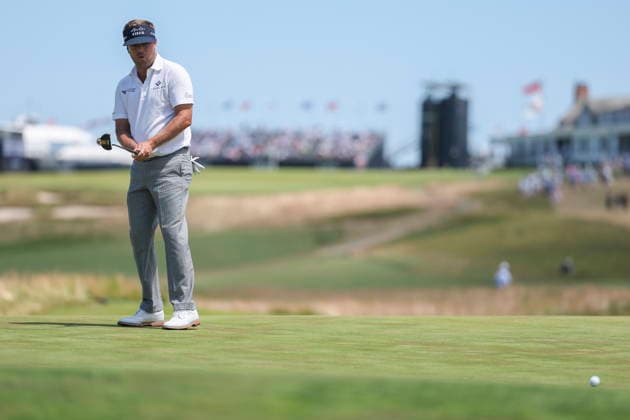 US Open Golf Championship - Round 4 Keith Mitchell of the US reacts to his putt missing the hole during the fourth round of the 2026 US Open golf tournament at the Shinnecock Hills Golf Club in Southampton, New York, USA, 21 June 2026. SOUTHAMPTON NEW YORK UNITED STATES  Copyright: xSARAHxYENESELx