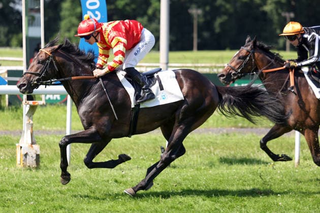21.06.2026, Dortmund, Nordrhein-Westfalen, GER - Best Lightning mit Benjamin Marie gewinnt den 37. Preis der Wirtschaft. Galopprennbahn Dortmund-Wambel. (Pferd, Jockey, Best Lightning, Marie, Sieg, Ziel, Zielankunft) 260621SG922DORTMUND.JPG *** June 21, 2026, Dortmund, North Rhine-Westphalia, GER Best Lightning, ridden by Benjamin Marie, wins the 37th Preis der Wirtschaft at the Dortmund-Wambel Racetrack Horse, jockey, Best Lightning, Marie, victory, finish line, finish 260621SG922DORTMUND JPG,detected_source_language