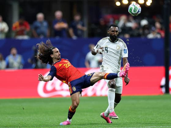 (260622) -- ATLANTA, June 22, 2026 -- Marc Cucurella (L) of Spain competes during the group H match between Spain and Saudi Arabia at the 2026 FIFA World Cup, WM, Weltmeisterschaft, Fussball at Atlanta Stadium in Atlanta, the United States, June 21, 2026. ) (SP)U.S.-ATLANTA-FOOTBALL-FIFA WORLD CUP-GROUP H-ESP VS KSA WangxKaiyan 
