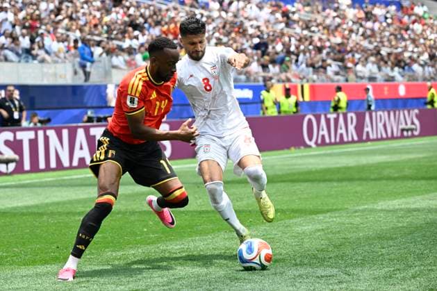 Belgium vs Iran - FIFA World Cup, WM, Weltmeisterschaft, Fussball 2026 LOS ANGELES, USA - JUNE 21 : Lukebakio Dodi forward of Belgium, Mohebbi Mohammad midfielder of Iran in action during the FIFA World Cup 2026 Group G match between Belgium and Iran at the SOFI STADIUM on June 21, 2026 in Los Angeles, USA, 21 06 2026 Los Angeles United States of America  Copyright: xNicoxVereeckenx