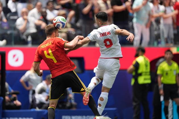 Belgium v IR Iran - FIFA World Cup, WM, Weltmeisterschaft, Fussball 2026 - Group G LOS ANGELES, CALIFORNIA - JUNE 21: Mechele (L) of Belgium in action against Taremi (9) of Iran during the 2026 FIFA World Cup First Stage Group G match between Belgium and IR Iran at the Los Angeles Stadium (SoFi Stadium) in Inglewood, California, United States on June 21, 2026. Tayfun Coskun Anadolu California United States. Editorial use only. Please get in touch for any other usage.  Copyright: x2026xAnadoluxTayfunxCoskunx