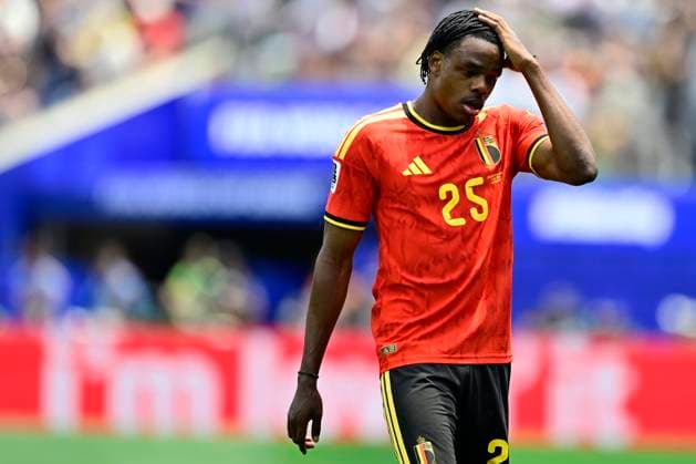 Belgium vs Iran - FIFA World Cup, WM, Weltmeisterschaft, Fussball 2026 LOS ANGELES, USA - JUNE 21 : Ngoy Nathan defender of Belgium leaves the field after a red card during the FIFA World Cup 2026 Group G match between Belgium and Iran at the SOFI STADIUM on June 21, 2026 in Los Angeles, USA, 21 06 2026 Los Angeles United States of America  Copyright: xJanxDexMeuleneirx