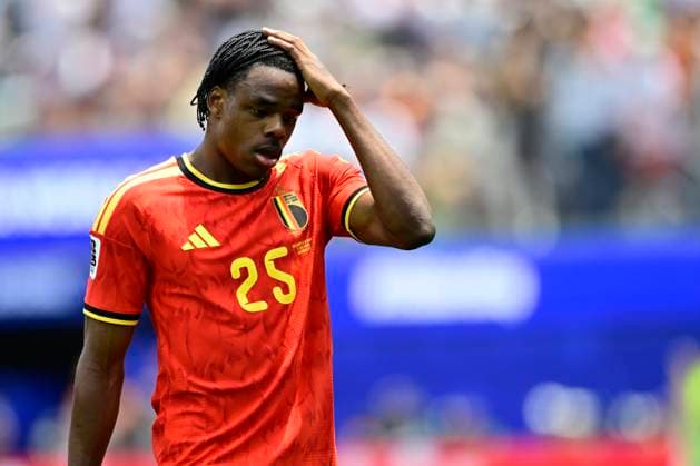 Belgium vs Iran - FIFA World Cup, WM, Weltmeisterschaft, Fussball 2026 LOS ANGELES, USA - JUNE 21 : Ngoy Nathan defender of Belgium leaves the field after a red card during the FIFA World Cup 2026 Group G match between Belgium and Iran at the SOFI STADIUM on June 21, 2026 in Los Angeles, USA, 21 06 2026 Los Angeles United States of America  Copyright: xJanxDexMeuleneirx