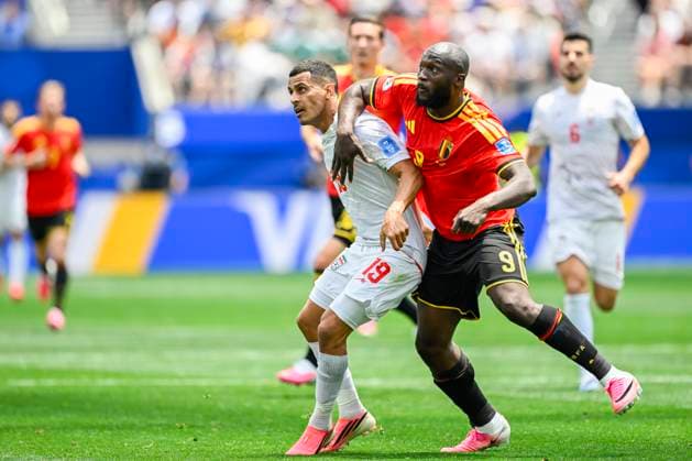 Belgium vs Iran - FIFA World Cup, WM, Weltmeisterschaft, Fussball 2026 LOS ANGELES, USA - JUNE 21 : Lukaku Romelu forward of Belgium, Nemati Ali defender of Iran in action during the FIFA World Cup 2026 Group G match between Belgium and Iran at the SOFI STADIUM on June 21, 2026 in Los Angeles, USA, 21 06 2026 Los Angeles United States of America  Copyright: xNicoxVereeckenx
