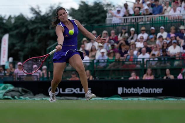 Lexus Nottingham Open - Day Seven Emma Navarro in action during the final match at the 2026 Lexus Nottingham Open Women s tennis tournament at the Nottingham Tennis Centre in Nottingham, England, on June 21, 2026. Nottingham Great Britain United Kingdom  Copyright: xOwenxHammondx originalFilename:hammond-2026lexu260621_npx4Y.jpg
