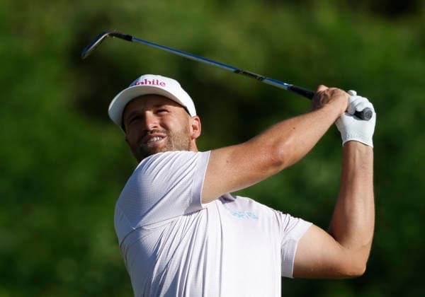 Wyndham Clark tees off on the 11th hole during the final round of the 126th U.S. Open Golf Championship at Shinnecock Hills Golf Club in Southampton, NY, on Sunday, June 21, 2026.  NYC20260621864 JOHNxANGELILLO