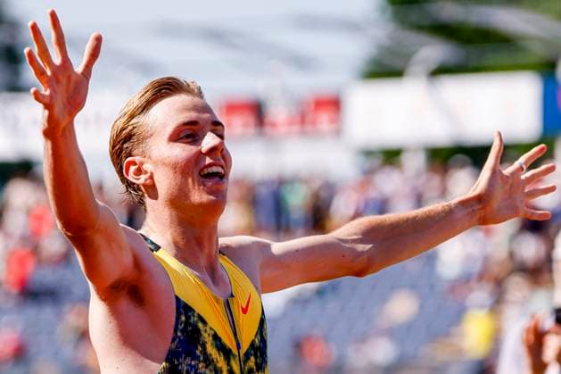 winner Niels Laros of the Netherlands celebrates Dutch FBK Games 2026, FBK Games International Athletic, FBK Games International Athletic, Fanny Blankers Koen Stadium, June 21, 2026, Hengelo, Netherlands.