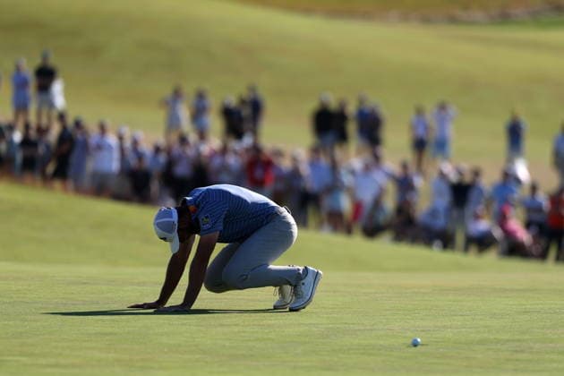 US Open Golf Championship - Round 4 Sam Burns of the US reacts after missing a putt on the 18th hole during the fourth round of the 2026 US Open golf tournament at the Shinnecock Hills Golf Club in Southampton, New York, USA, 21 June 2026. SOUTHAMPTON NEW YORK UNITED STATES  Copyright: xSARAHxYENESELx