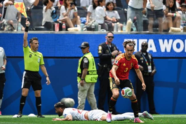 Arthur Theate of Belgium (R) and Shahriyar Moghanlou of IR Iran (L) fight for possession during a FIFA Men’s World Cup 2026 Group Stage football match between Belgium and Iran at Los Angeles Stadium, in Inglewood on June 21th 2026 (Photo by Nayra Halm SPP)  Copyright: xNayraxHalm SPPx Sportspressphoto_SPR172928