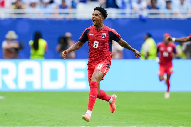 Kevin Pina (Cabo Verde) celebrates after scoring his team s first goal during the FIFA World Cup, WM, Weltmeisterschaft, Fussball 2026 Group H match between Uruguay and Cabo Verde at Miami Stadium on June 21, 2026 in Miami, United States. (Photo by Alex Gottschalk DeFodi Images) - *** Kevin Pina of Cape Verde celebrates after scoring his teams first goal during the 2026 FIFA World Cup Group H match between Uruguay and Cape Verde at Miami Stadium on June 21, 2026, in Miami, United States. Photo by Alex Gottschalk, DeFodi Images,detected_source_language