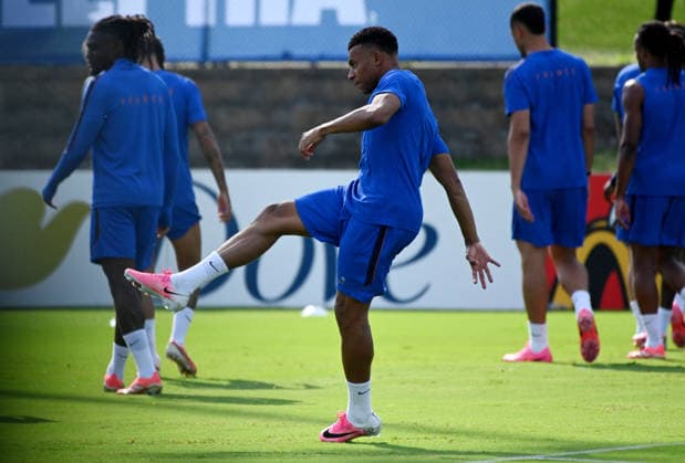 2026 World Cup - French national team, Nationalteam Training Session in Philadelphia Kylian Mbappe of France during a training session of the French national team, at Philadelphia university on June 21, 2026 in Philadelphia, Pennsylvania. Photo by Olivier Douliery ABACAPRESS.COM Philadelphia Pennsylvania United States  Copyright: xDoulieryxOlivier ABACAx