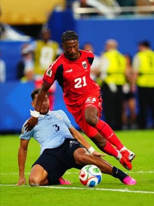 Uruguay v Cape Verde - FIFA World Cup, WM, Weltmeisterschaft, Fussball 2026 - Group H FLORIDA, USA - JUNE 21: Sebastian Caceres (3) of Uruguay in action against Nuno da Costa (21) of Cape Verde during the 2026 FIFA World Cup First Stage Group H match between Uruguay and Cape Verde at the Hard Rock Stadium (Miami Stadium) in Miami Gardens, Florida, United States on June 21, 2026. Evrim Aydin Anadolu Florida United States. Editorial use only. Please get in touch for any other usage.  Copyright: x2026xAnadoluxEvrimxAydinx