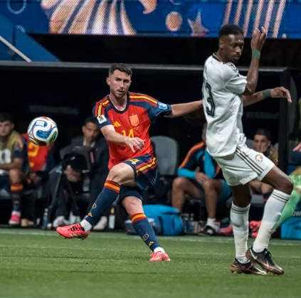 June 21, 2026, Atlanta, Georgia, USA: Spain defender Aymeric Laporte (14) plays against Saudi Arabia during their First Stage Group H match for the 2026 FIFA World Cup, WM, Weltmeisterschaft, Fussball at Atlanta Stadium in Atlanta, Georgia. Spain wins the match 4:0. Atlanta USA - ZUMAa161 20260621_aaa_a161_130 Copyright: xWalterxArcex xGMGx