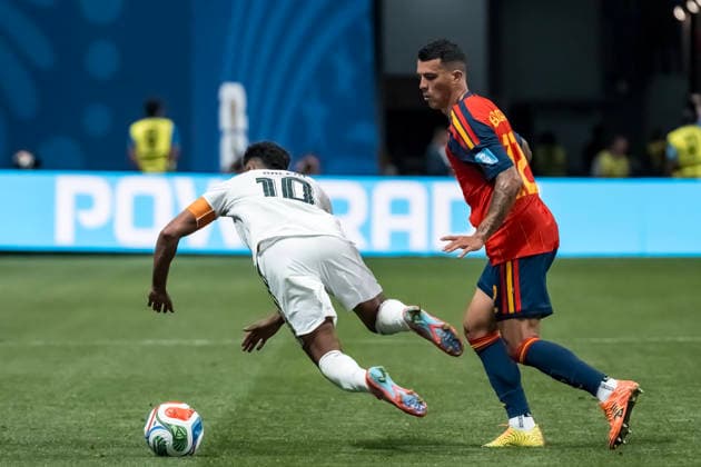June 21, 2026, Atlanta, Georgia, USA: Saudi Arabia midfielder Salem al-Dawsari (10) plays against Spain during their First Stage Group H match for the 2026 FIFA World Cup, WM, Weltmeisterschaft, Fussball at Atlanta Stadium in Atlanta, Georgia. Spain wins the match 4:0. Atlanta USA - ZUMAa161 20260621_aaa_a161_153 Copyright: xWalterxArcex xGMGx