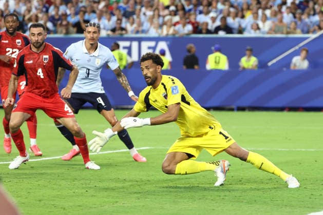 MIAMI GARDENS, FL - JUNE 21: Cape Verde goalkeeper Vozinha (1) dives to make a save in the second half during the FIFA World Cup, WM, Weltmeisterschaft, Fussball 2026 game Group H match between Uruguay and Cabo Verde on June 21, 2026 at Miami Stadium in Miami Gardens, FL (Photo by Peter Joneleit Icon Sportswire) SOCCER: JUN 21 FIFA World Cup 26 Group H - Uruguay vs Cabo Verde EDITORIAL USE ONLY Icon260615055