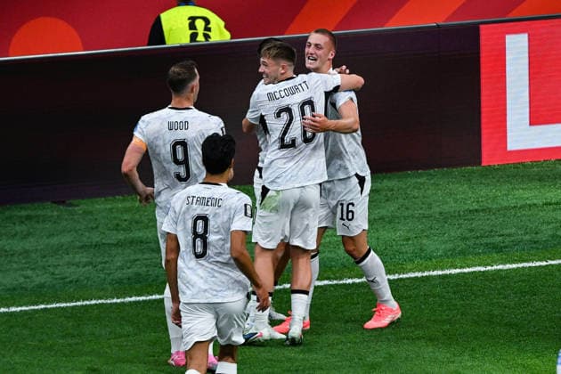 SOCCER NEW ZEALAND EGYPT WORLD CUP, New Zealand celebrate a goal by Finn Surman during the Group G match between New Zealand and Egypt as part of the FIFA 2026 World Cup at BC Place Vancouver, British Columbia, Canada, Monday, June 22, 2026. ( NO ARCHIVING, EDITORIAL USE ONLY, AUSTRALIA USE ONLY VANCOUVER BRITISH COLOMBIA CANADA  Copyright: xx 20260622136264724115
