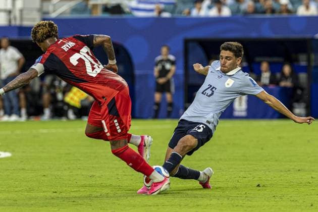 RECORD DATE NOT STATED Match between Uruguay and Cape Verde for the 2026 World Cup. Miami (FL), 06 21 2026 Football Uruguay vs Cape Verde FIFA World Cup, WM, Weltmeisterschaft, Fussball 2026 Emiliano Martinez during the match between Uruguay and Cape Verde, valid for the second round of Group H of the FIFA World Cup 2026, held at Hard Rock Stadium in Miami, United States, on Sunday, June 21, 2026.(Foto: Pedro Paulo Diaz Thenews2 imago images) SPO  Copyright: xPedroxPauloxDiazx