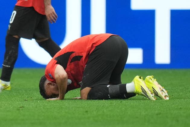 FIFA World Cup, WM, Weltmeisterschaft, Fussball 2026 - Group G - New Zealand vs Egypt Trezeguet of Egypt celebrates scoring the 1-3 goal during the FIFA World Cup 2026 group stage match New Zealand against Egypt, in Vancouver, Canada, 21 June 2026. VANCOUVER Canada  Copyright: xBOBxFRIDx