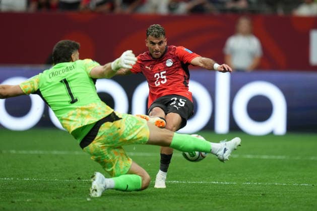 FIFA World Cup, WM, Weltmeisterschaft, Fussball 2026 - Group G - New Zealand vs Egypt Zizo of Egypt (R) in action against goalkeeper Max Crocombe of New Zealand during the FIFA World Cup 2026 group stage match New Zealand against Egypt, in Vancouver, Canada, 21 June 2026. VANCOUVER Canada  Copyright: xBOBxFRIDx