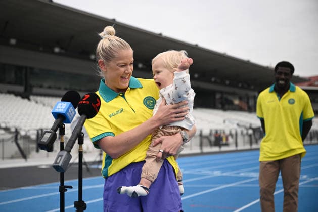 ATHLETICS TEAM GLASGOW 2026, Long jumper Brooke Buschkuehl and son Bobby during the announcement of the Australia Athletics team to compete at the Glasgow 2026 Commonwealth Games, at Lakeside Stadium, Melbourne, Monday, June 22, 2026. ( NO ARCHIVING MELBOURNE VICTORIA AUSTRALIA  Copyright: xJOELxCARRETTx 20260622158833744957