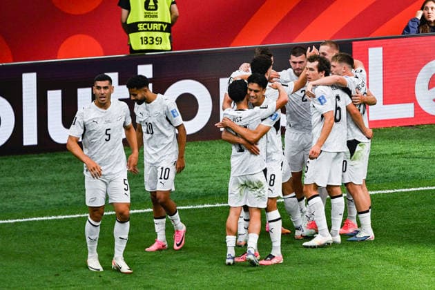 New Zealand All Whites players celebrate a goal by Finn Surman of New Zealand, New Zealand All Whites v Egypt, Group G football match of the FIFA World Cup, WM, Weltmeisterschaft, Fussball 2026 at BC Place, Vancouver, Canada on Sunday 21June 2026. Photo: Andrew Cornaga Vancouver USA Copyright: xAndrewxCornaga x