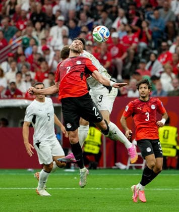 New Zealand v Egypt - FIFA World Cup, WM, Weltmeisterschaft, Fussball 2026 - Group G VANCOUVER, CANADA - JUNE 21: Yasser Ibrahim (2) of Egypt in action against Chris Wood (9) of New Zealand during 2026 FIFA World Cup Group G match between New Zealand and Egypt at BC Place Stadium in Vancouver, Canada, on June 21, 2026. Ercin Erturk Anadolu Vancouver Canada. Editorial use only. Please get in touch for any other usage.  Copyright: x2026xAnadoluxErcinxErturkx