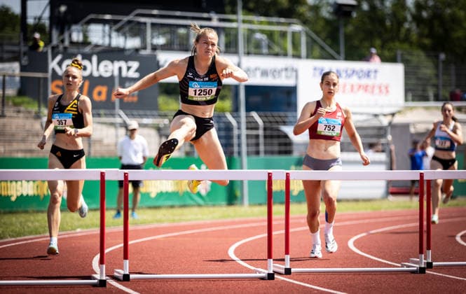 Süddeutsche Meisterschaften 2026 Aktive und Jugend U18; Koblenz, 21.06.2026 Karoline Maria Sauer (TSV Gomaringen) im 400m-Hürdensprint der Frauen; Süddeutsche Meisterschaften Aktive und Jugend U18 am 21.06.2026 im Stadion Oberwerth in Koblenz (Rheinland-Pfalz). *** 2026 South German Championships (Adult and U18 Youth) Koblenz, June 21, 2026 Karoline Maria Sauer of TSV Gomaringen in the women’s 400-meter hurdles at the 2026 Southern German Championships for Seniors and U18 Youth on June 21, 2026, at Oberwerth Stadium in Koblenz, Rhineland-Palatinate,detected_source_language Copyright: xBEAUTIFULxSPORTS R.xSchmittx