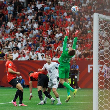June 21, 2026, Vancouver, British Columbia, Canada: Mostafa Shoubir 23 of Egypt deflects the ball during the FIFA World Cup, WM, Weltmeisterschaft, Fussball 2026 Group G match between New Zealand and Egypt at BC Place Vancouver. World Cup 2026: Group G New Zealand 1:3 Egypt  - ZUMAc132 20260621_fap_c132_004 Copyright: xAndrewxChinx