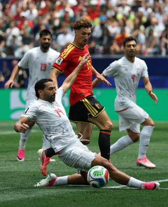 (260622) -- LOS ANGELES, June 22, 2026 -- Thomas Meunier (front R) of Belgium vies with Saman Ghoddos (front L) of Iran during a group G match between Belgium and Iran at the 2026 FIFA World Cup, WM, Weltmeisterschaft, Fussball at Los Angeles Stadium in Los Angeles, the United States, June 21, 2026. ) (SP)U.S.-LOS ANGELES-FOOTBALL-FIFA WORLD CUP-GROUP G-BEL VS IRN MaoxSiqian 