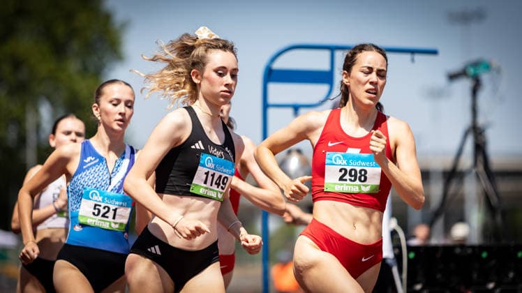 Süddeutsche Meisterschaften 2026 Aktive und Jugend U18; Koblenz, 21.06.2026 Im Fokus: Maja Schorr (SV GO! Saar 05) und Eva Jansohn (LG Bamberg) im 800m-Lauf der Frauen; Süddeutsche Meisterschaften Aktive und Jugend U18 am 21.06.2026 im Stadion Oberwerth in Koblenz (Rheinland-Pfalz). *** 2026 South German Championships (Adult and U18 Youth) Koblenz, June 21, 2026 In the spotlight Copyright: xBEAUTIFULxSPORTS R.xSchmittx