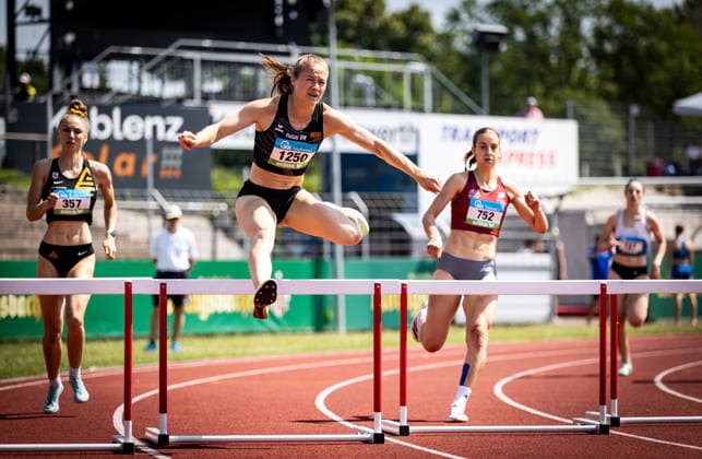 Süddeutsche Meisterschaften 2026 Aktive und Jugend U18; Koblenz, 21.06.2026 Karoline Maria Sauer (TSV Gomaringen) im 400m-Hürdensprint der Frauen; Süddeutsche Meisterschaften Aktive und Jugend U18 am 21.06.2026 im Stadion Oberwerth in Koblenz (Rheinland-Pfalz). *** 2026 South German Championships (Adult and U18 Youth) Koblenz, June 21, 2026 Karoline Maria Sauer of TSV Gomaringen in the women’s 400-meter hurdles at the 2026 Southern German Championships for Seniors and U18 Youth on June 21, 2026, at Oberwerth Stadium in Koblenz, Rhineland-Palatinate,detected_source_language Copyright: xBEAUTIFULxSPORTS R.xSchmittx