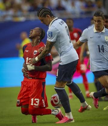 June 21, 2026, Miami Gardens, Florida, USA: Cape Verde defender Sidny Cabral (13), left, is hit by Uruguay forward Darwin NoÂºoÂ±ez (9) during the second half in their World Cup match Sunday, June 21, 2026 in Miami Gardens. Cape Verde and Uruguay ended in a 2-2 draw. Miami Gardens USA - ZUMAs70_ 0859686459st Copyright: xChrisxUrsox