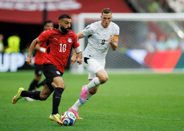 June 21, 2026, Vancouver, British Columbia, Canada: Mohamed Salah 10 of Egypt controls the ball during the FIFA World Cup, WM, Weltmeisterschaft, Fussball 2026 Group G match between New Zealand and Egypt at BC Place Vancouver. Vancouver Canada - ZUMAc132 20260621_fap_c132_014 Copyright: xAndrewxChinx