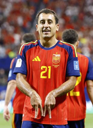 Football: 2026 World Cup Spain s Mikel Oyarzabal gestures after scoring the team s second goal in the first half of a World Cup Group H football match against Saudi Arabia at Atlanta Stadium in Atlanta on June 21, 2026.  A14AA0005619764P