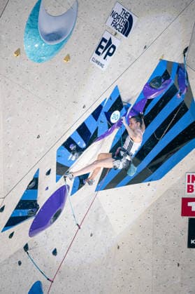 21.06.2026: Klettern - Seilklettern: World Climbing Series Innsbruck 2026 - Finale Damen Rosa Rekar (SLO) Innsbruck Kletterzentrum Innsbruck Österreich *** June 21, 2026 Climbing Rope Climbing World Climbing Series Innsbruck 2026 Womens Final Rosa Rekar SLO Innsbruck Climbing Center Innsbruck Austria,detected_source_language