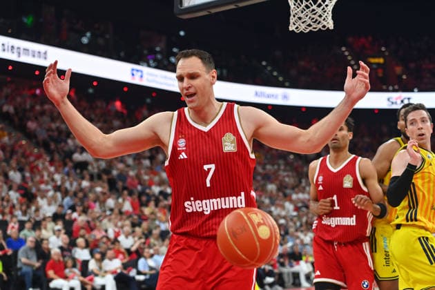 Johannes VOIGTMANN (FCB), Aktion, Enttaeuschung,Frust,enttaeuscht, frustriert,niedergeschlagen, Basketball BBL,Saison 2025 2026 Play Off Finale Spiel 5, FC Bayern Muenchen - Alba Berlin am 21.06.2026 S A P G A R D EN *** Johannes VOIGTMANN FCB, Action, Disappointment, Frustration, disappointed, frustrated, dejected, Basketball BBL, 2025–2026 Season Playoff Finals Game 5, FC Bayern Munich vs. Alba Berlin on June 21, 2026, SAP GARDEN,detected_source_language