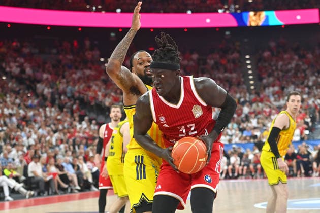 Wenyen GABRIEL (FCB), Aktion,Zweikampf . Basketball BBL,Saison 2025 2026 Play Off Finale Spiel 5, FC Bayern Muenchen - Alba Berlin am 21.06.2026 S A P G A R D EN *** Wenyen GABRIEL FCB, Action, One-on-One, Basketball, BBL, 2025–2026 Season, Playoff Finals, Game 5, FC Bayern Munich vs. Alba Berlin on June 21, 2026, S A P G A R D EN,detected_source_language
